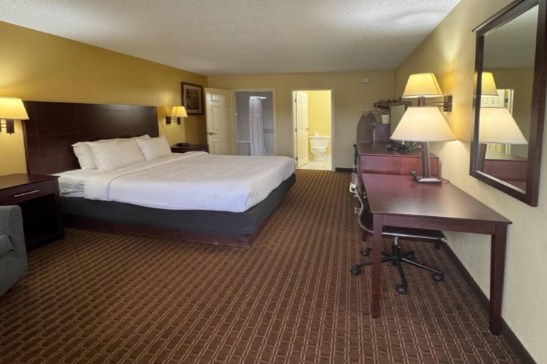Bedroom 4, Quality Inn Franklin South, Simpson