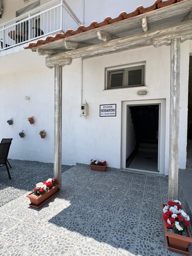 Others 2, Studios Anastasios, East Macedonia and Thrace