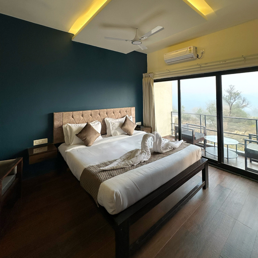 Room 3, Prakruthi Retreat, Belgaum
