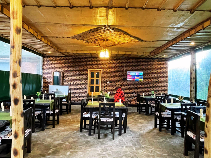 Food & Drinks, Volcanoes Over View Safaris & Camp, Musanze