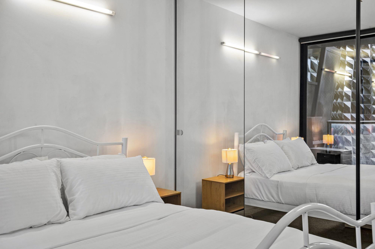 Bedroom 2, Central 2 Bed Apartment Near Melbourne CBD, Melbourne