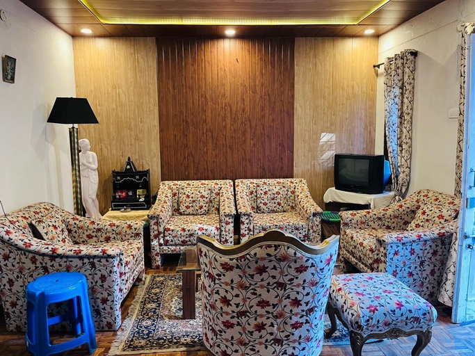 Interior, Luxsugero Stays Nainital, Nainital
