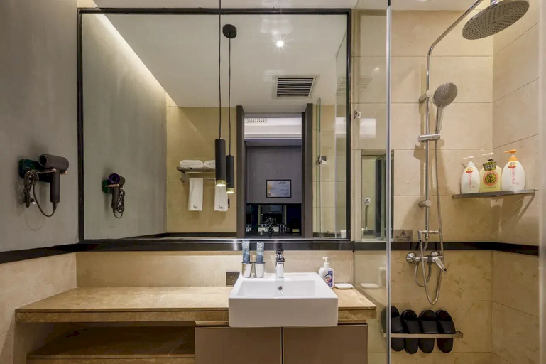 Bathroom 5, Banana Design Residence GZ Changgang, Guangzhou