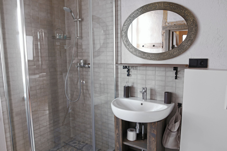 Bathroom 4, Mazmežotnes muiža, Bauska