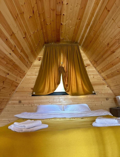 Bedroom 2, Elia Hut Kazbegi, Kazbegi