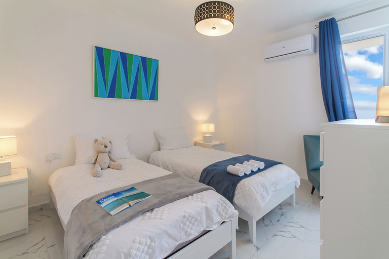 Bedroom 3, Sunny Penthouse Modern 2 bdr - Sliema