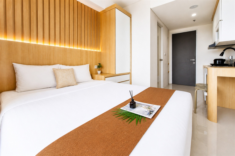 Bedroom 5, Bright and Cozy Studio Room at Apartment Samesta Mahata Serpong By Travelio, Tangerang Selatan