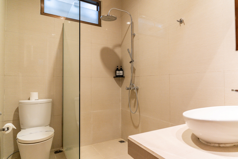 Bathroom 5, Morning Glory Mountain View Villa 4 Bedrooms With a Private Heated Swimming Pool, Bandung