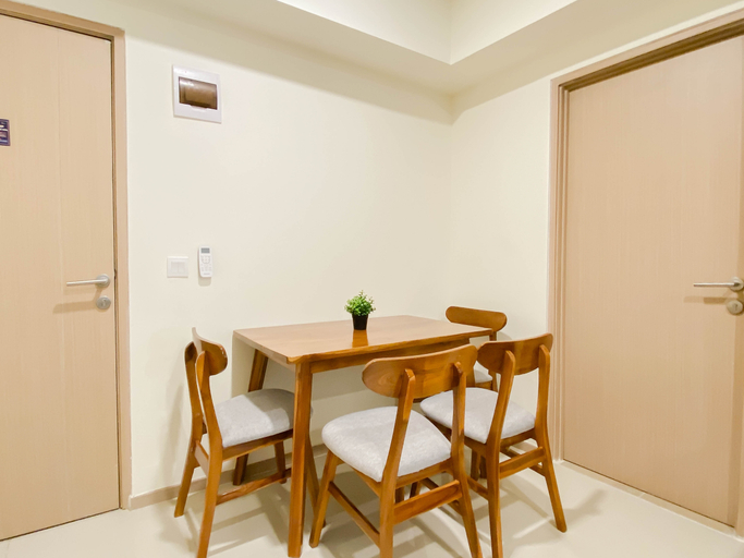 Facility 5, Comfy and Modern 2BR at Apartment Meikarta District 1 By Travelio, Cikarang