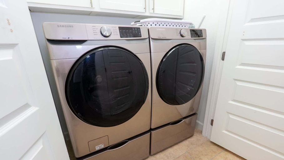 Interior 4, New 2br - Pool Patio - Bunk Beds - 1st Floor 2 Bedroom Apts, Cameron