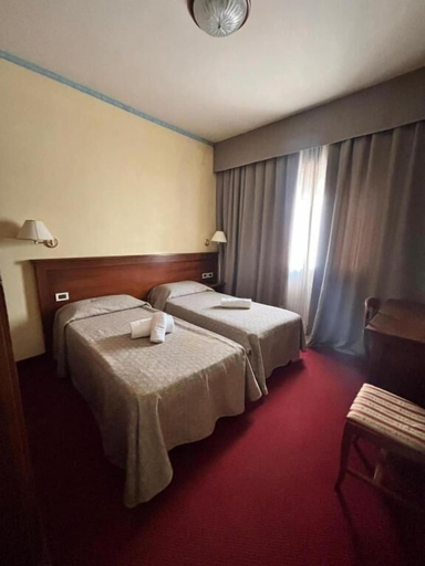 Room 3, Unity affitta camere Padova RC12, Padua
