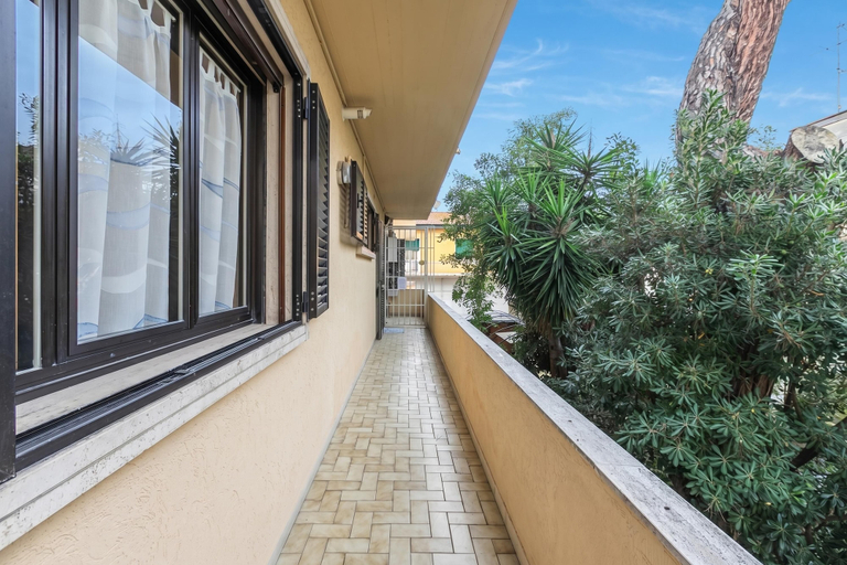 Exterior 2, Mare Sorriso - Flat With A/C 900m From Sea, Lucca