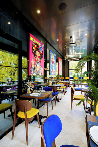 Food & Drinks 5, Art Hotel, Chisinau