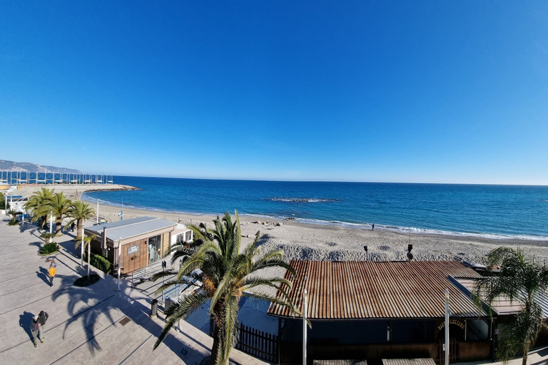 Others 5, Tre Balconi Sul Mare - Beachfront Sea-view Apartment, Savona
