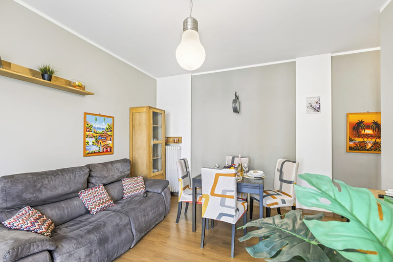 Dining 3, Casa Mirella Quiet 2BR With View, Balcony and AC, Novara