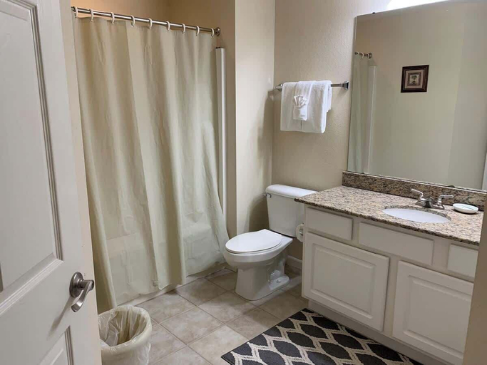 Bathroom 4, Lighthouse Hideaway, Harrison