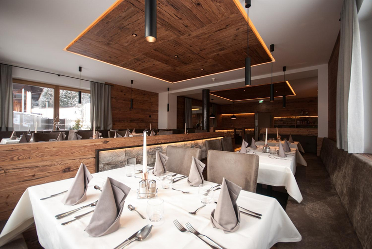 Food & Drinks, Loewe Dolomites, Bolzano