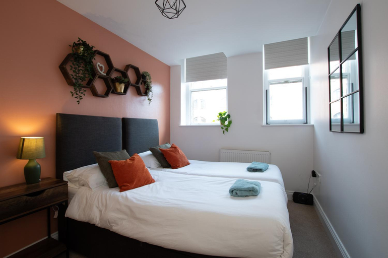 Bedroom 2, Apartment in Bournemouth Dorset, Bournemouth