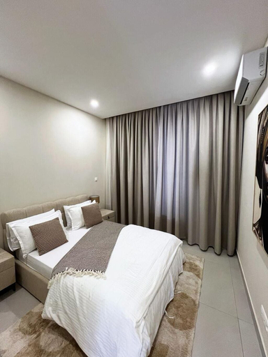 Room 5, CMH SARL, Mbour