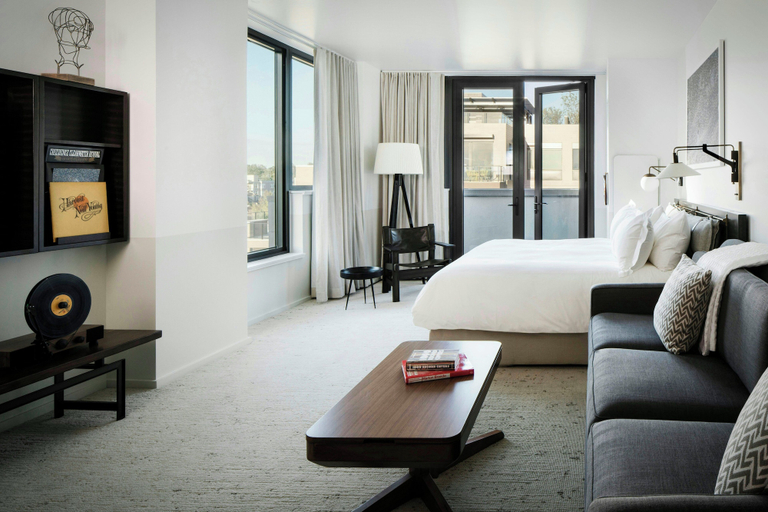 Bedroom 3, Halcyon, a hotel in Cherry Creek, Denver, Denver
