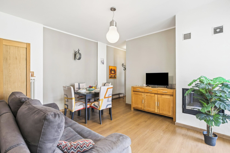 Living area, Casa Mirella Quiet 2BR With View, Balcony and AC, Novara