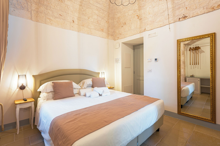Bedroom 5, Borgo Cozzana, Bari