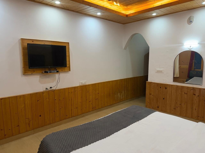 Room 5, The White Rain Cottage, Kullu