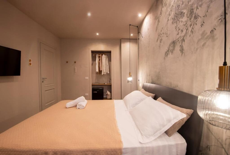 Bedroom 3, San Benedetto Rooms, Cremona