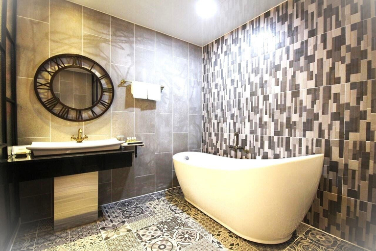 Bathroom 2, Heritage Hotel, Changwon