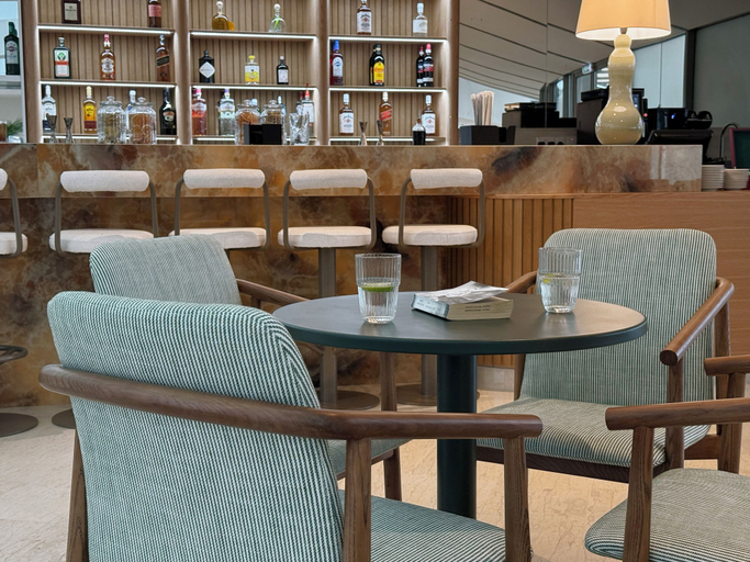 Food & Drinks 5, Imperial Island by Louis Hotels