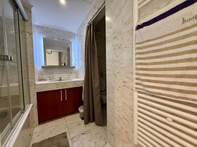 Bathroom 3, Superbe appartement idealement situes avec vue mer, Alpes-Maritimes