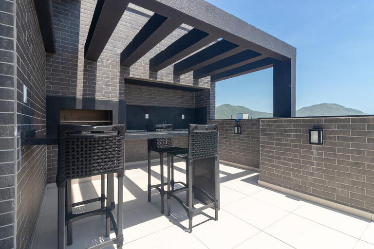 Outdoor dining 3, Complete Stay Just 550 Meters From Praia dos Ingleses - Ldus, Florianopolis