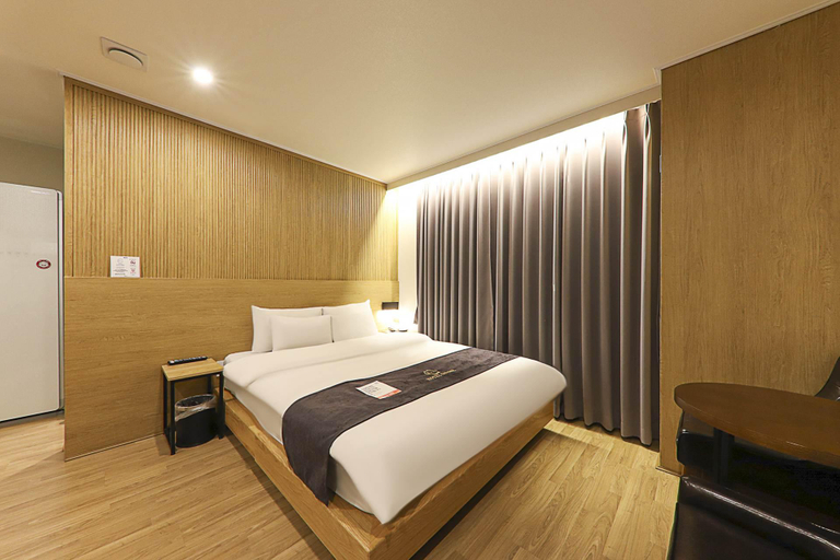 Bedroom 4, Gwangju Chungjangro Hotel Ribero, Buk