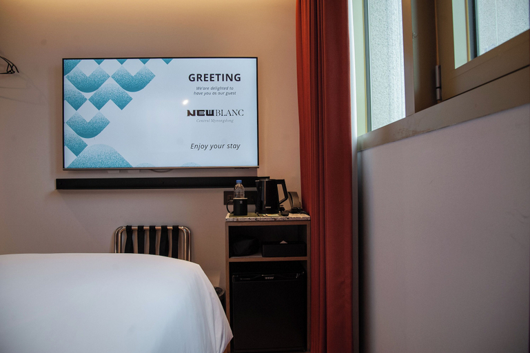 Bedroom 2, New Blanc Central Myeongdong, Jung