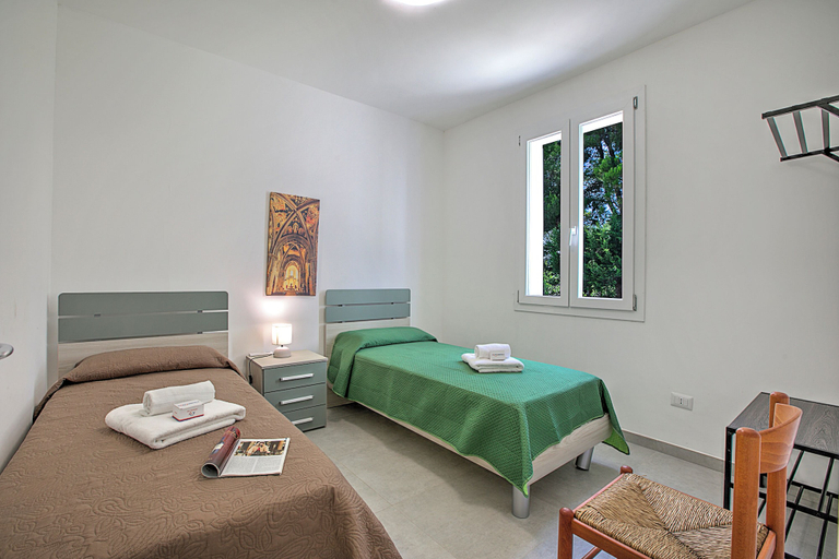 Others 3, Complesso Villa Cristal, Lecce