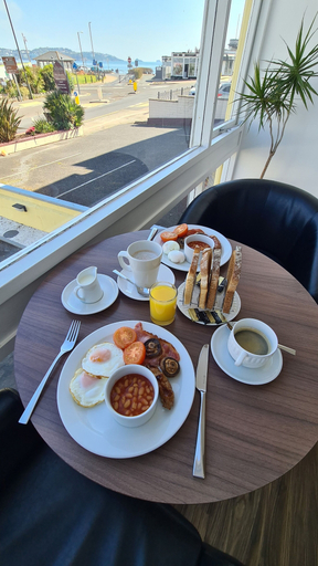 Food & Drinks 5, Torland Seafront Hotel, Torbay