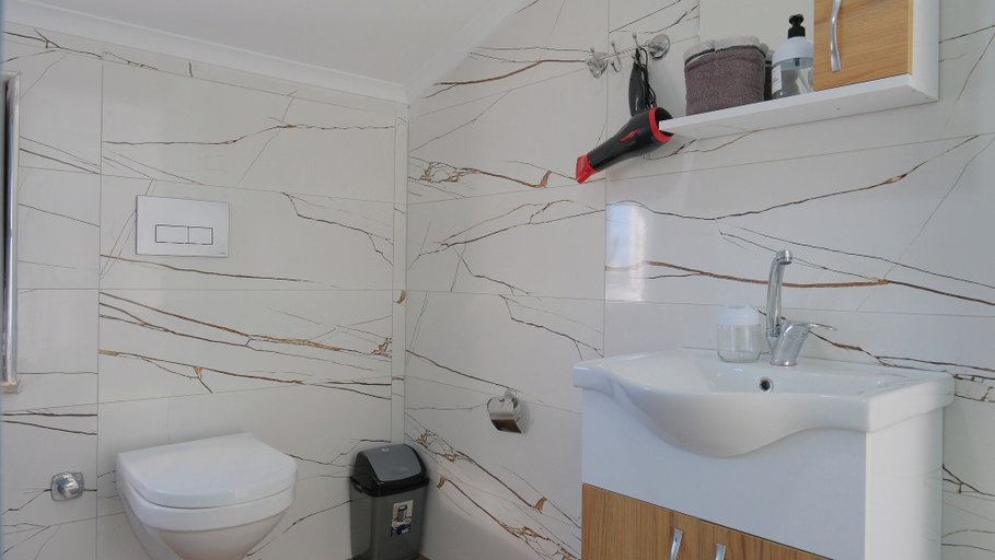 Bathroom 5, KRABİ APART, Antalya