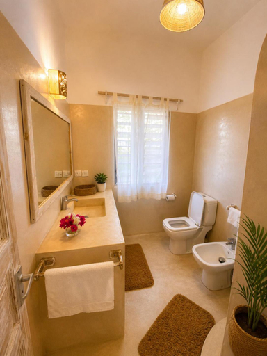 Bathroom 4, Blu Diamond Villa Watamu, Kilifi North