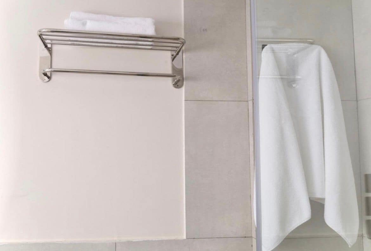 Bathroom 4, Moodar, Al Madinah Al Munawwarah