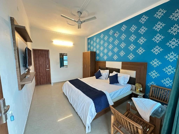 Room 5, Hotel Mist, Chandigarh