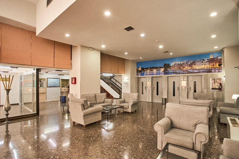 Public Area 2, Resitur, Sevilla
