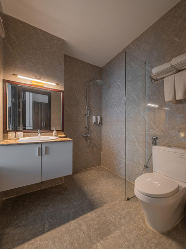 Bathroom 4, New Life Hotel Dalat, Đà Lạt