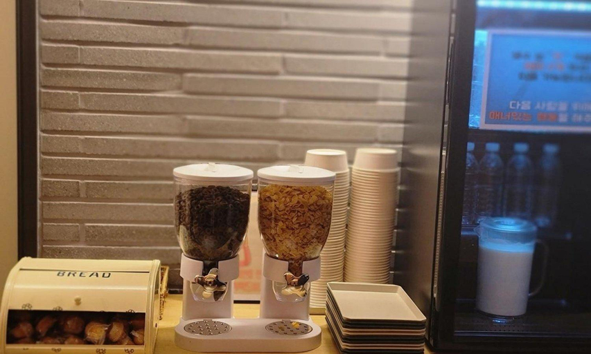Food & Drinks 5, Brown Dot Siheung Geobuksum, Siheung