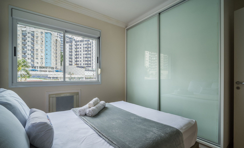 Room 4, Sophisticated Apartments Just Minutes From Lagoa da Conceicao and Praia Mole Elts, Florianopolis