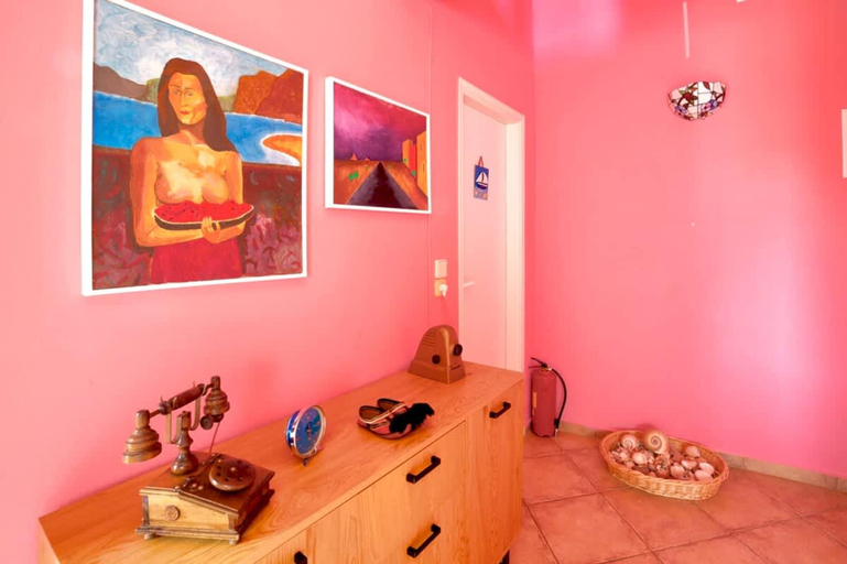 Room 2, Oeve Apartment - A Colourful Loft in Kefalonia, Ionian Islands