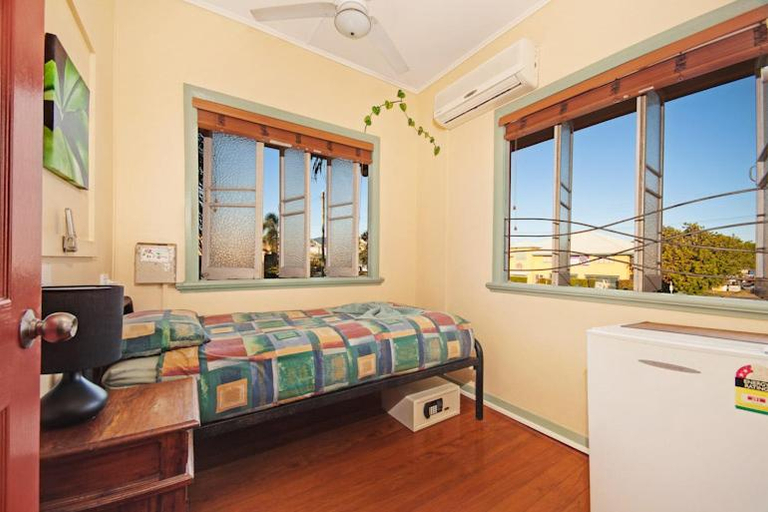 Bedroom 3, Travellers Oasis, Cairns