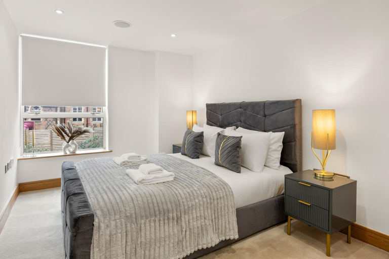 Bedroom 2, Luxury 3 Bed 2 Bath Apartment Marylebone Station, London