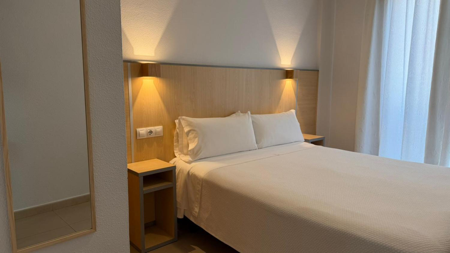 Bedroom 3, Hostal Manuela, Huelva