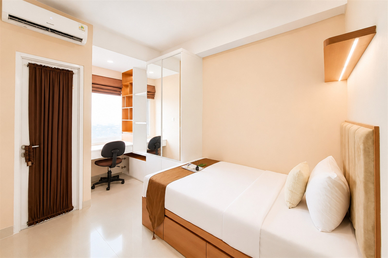 Bedroom 4, Comfy Minimalist Studio at Apartment B Residence By Travelio, Tangerang Selatan