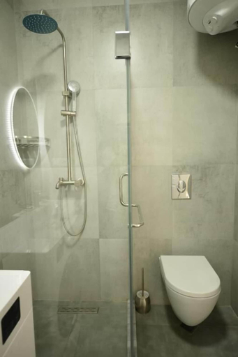 Bathroom 3, Thom Tower, Batumi